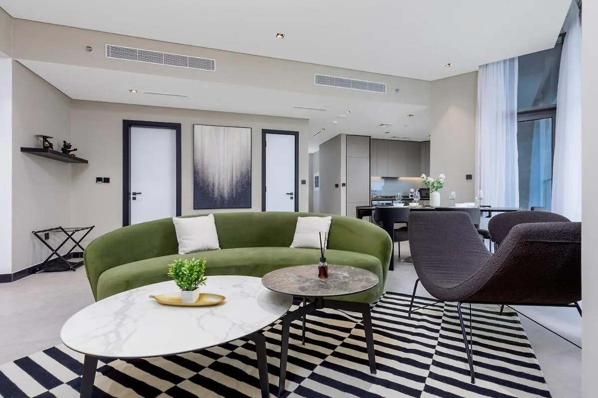 Waves - Elegant Waterfront Living In Dubai'S Business Bay Apartment United Arab Emirates